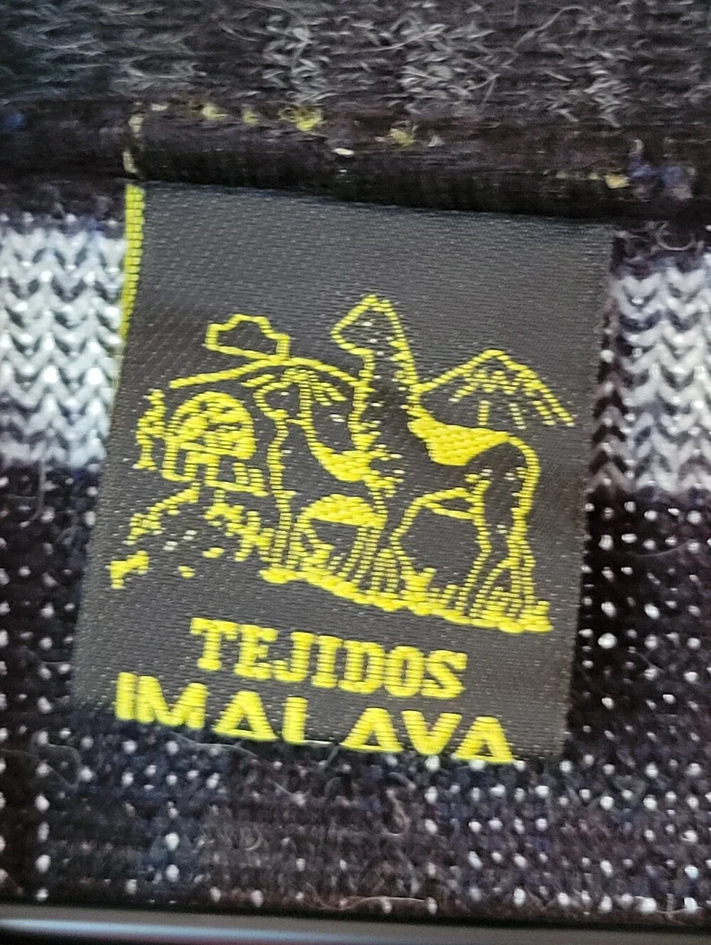 Tejidos Ruminahui Wool Knit Geometric Print Wooden‎ Button Sweater Size Mens L